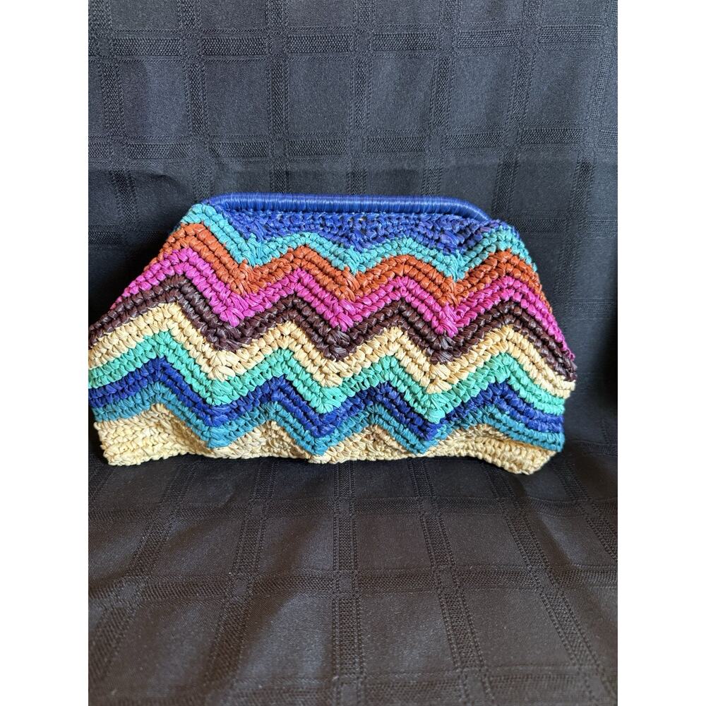 BTB Los Angeles Skye Straw Clutch Hinge Close Beach date night Vacay boho